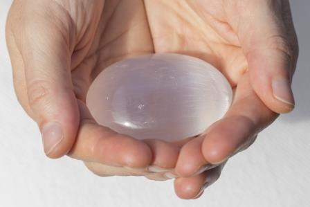 shutterstock_642972778 Selenite